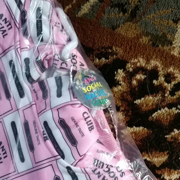 Balcony hoodie - Picture 4 of 5